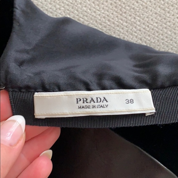Gorgeous Prada dress - Picture 8 of 8
